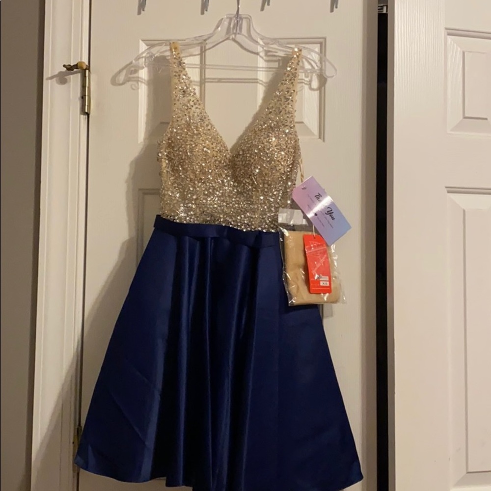 Prom girl dress